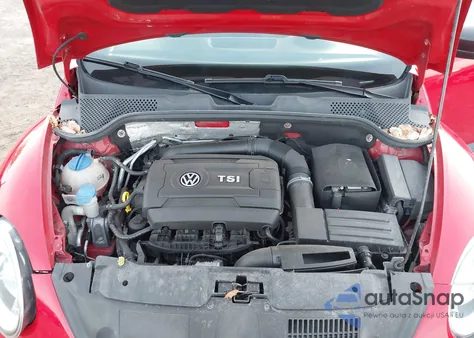 2014 Volkswagen Beetle 1.8T Entry z USA, uszkodzony, nr VIN 3VWF17AT8EM640791